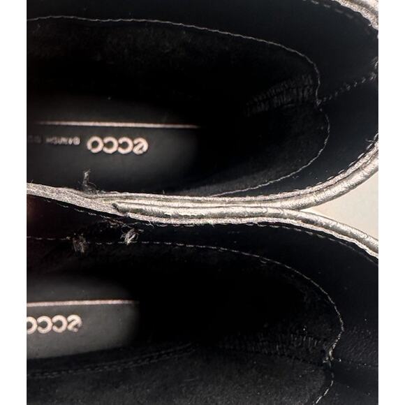 Ecco Side Zip Leather 2 Toned Chelsea Buckle Ankle Booties Women Sz 9 Fisherman - Picture 9 of 13